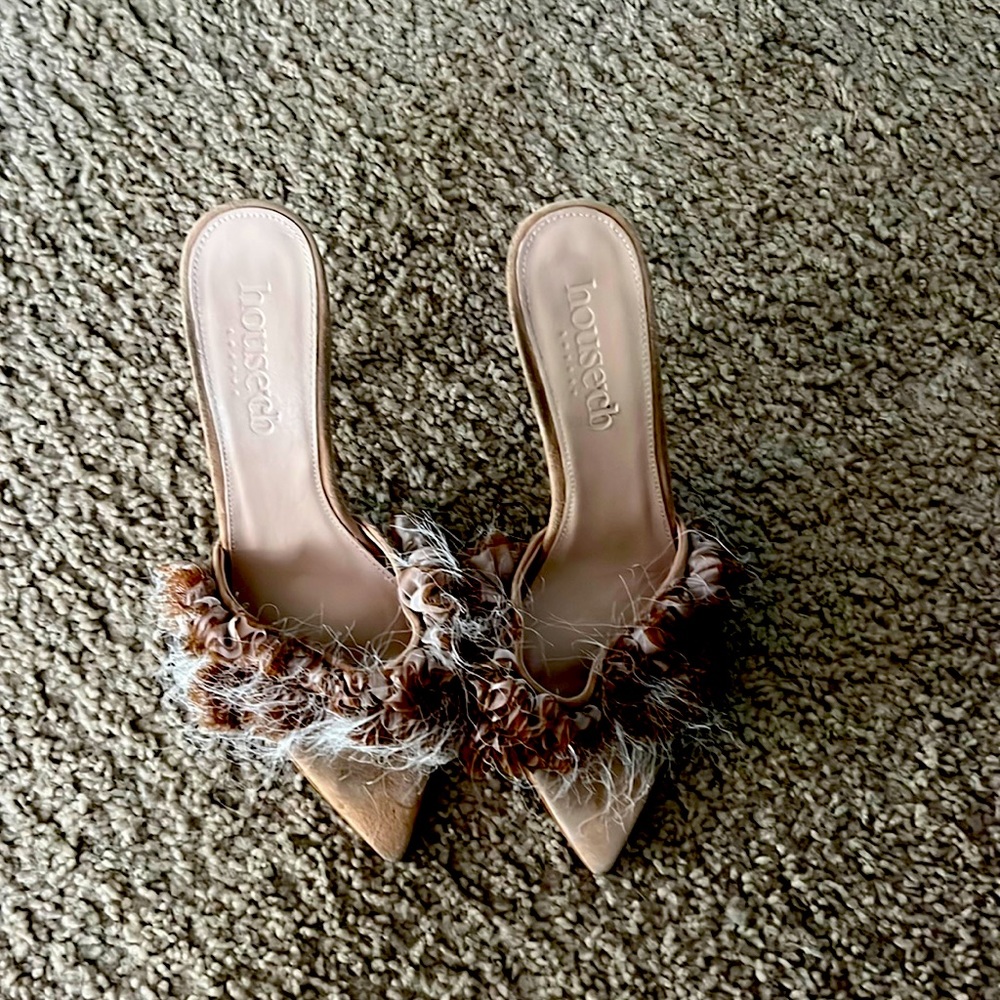 Cute brown pumps